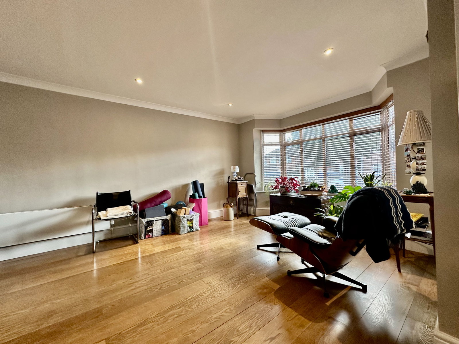Semi Detached House in Edgware