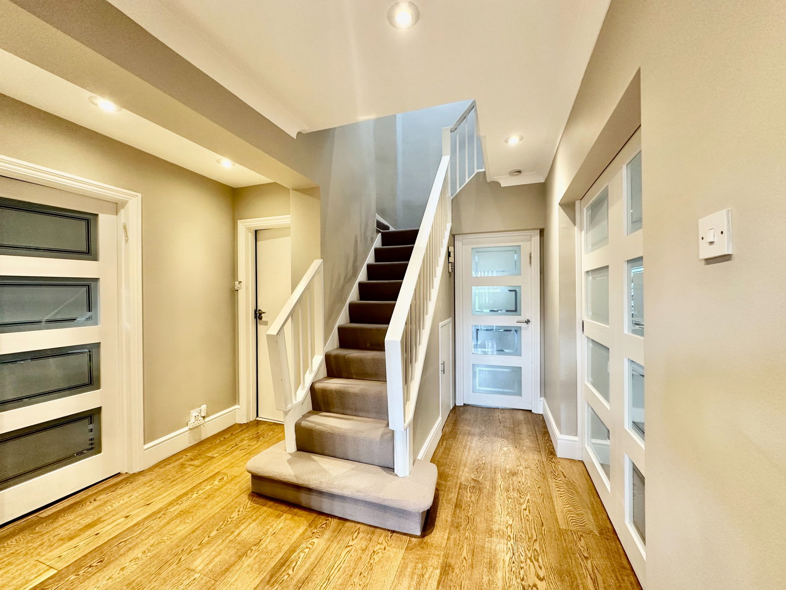 Semi Detached House in Edgware
