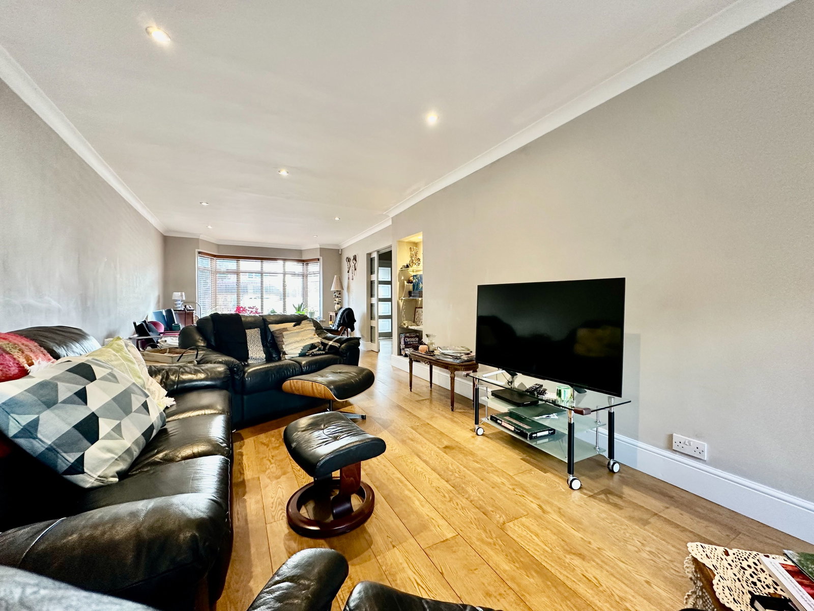 Semi Detached House in Edgware