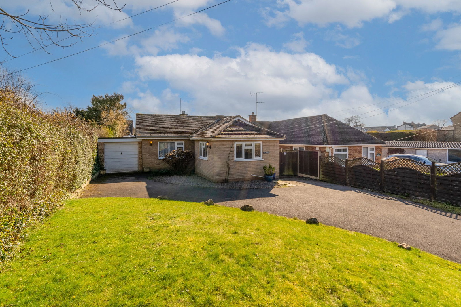 Bungalow in Cheltenham