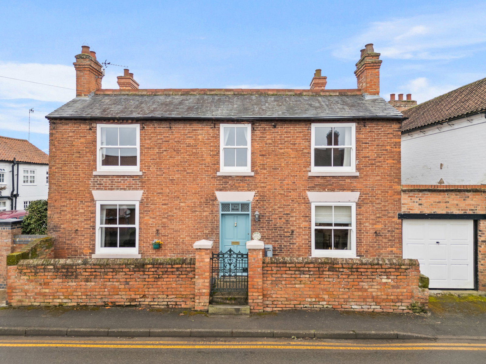 Detached House in Nottingham