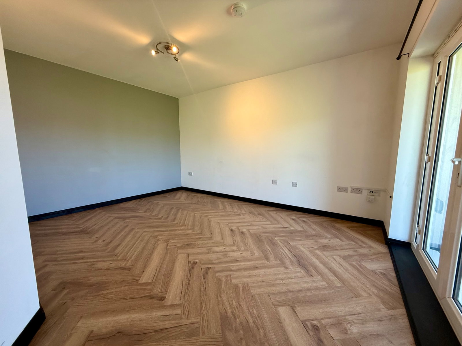 Flat in Plymouth