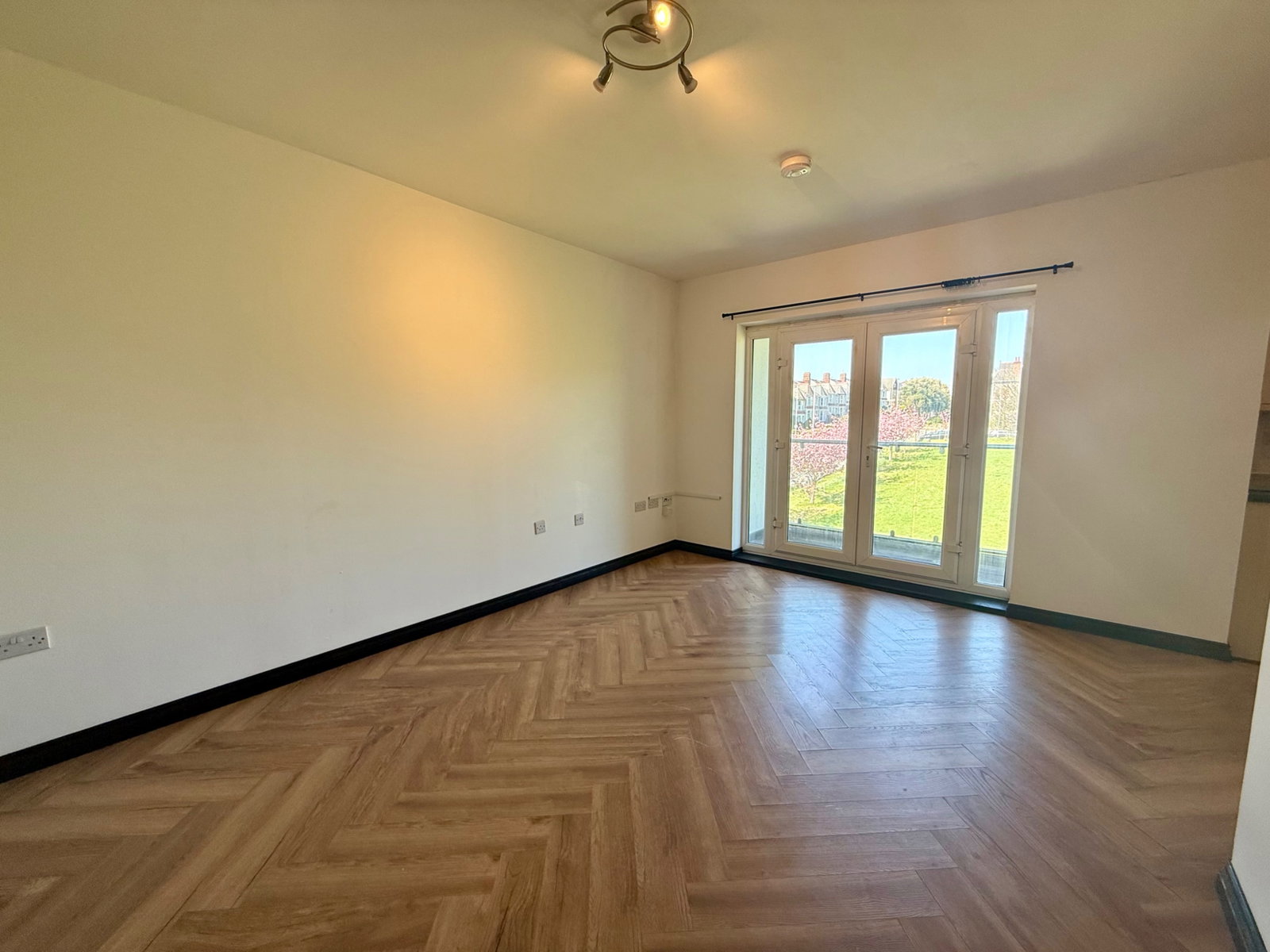Flat in Plymouth