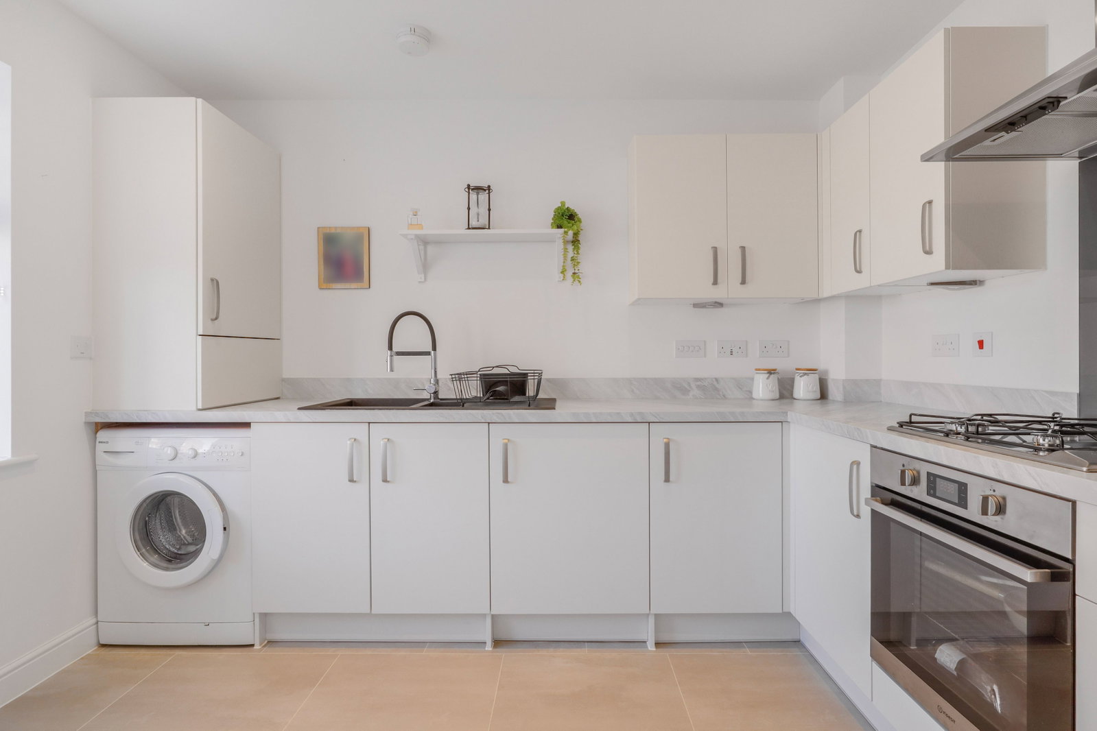 Semi Detached House in Warwick