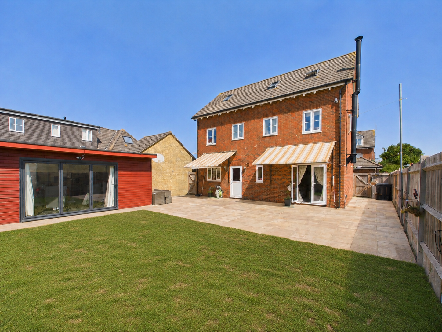 Detached House in Rochester