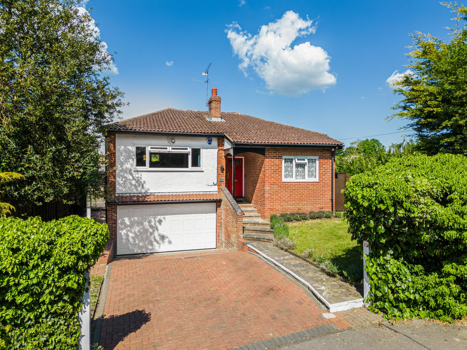 Detached House in Bishop's Stortford