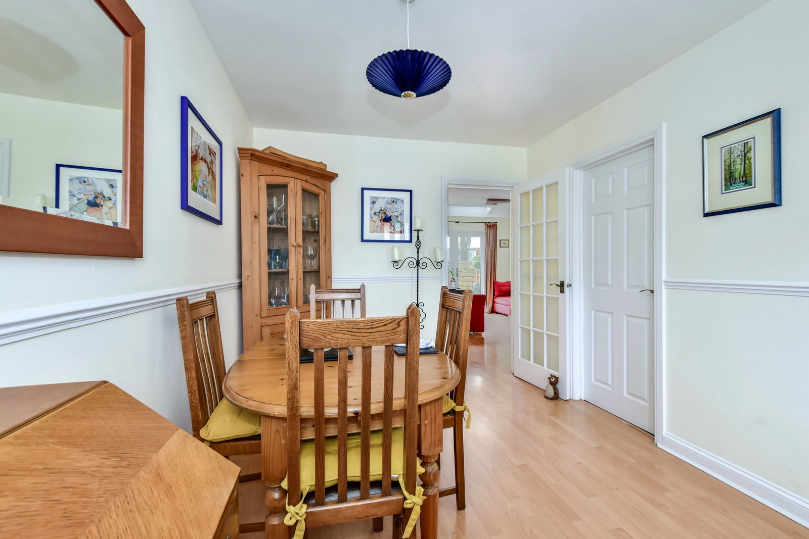 Semi Detached House for sale in Abbots Langley, Oak Tree Close, Abbots Langley, WD5 0HU