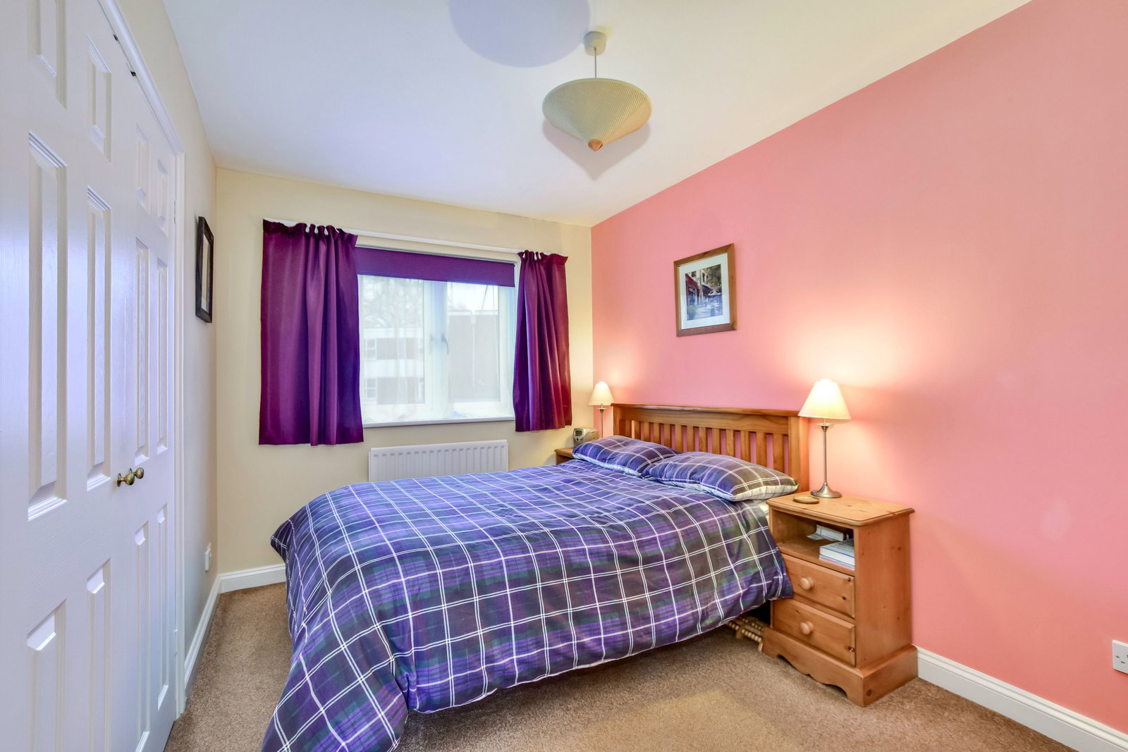 Semi Detached House for sale in Abbots Langley, Oak Tree Close, Abbots Langley, WD5 0HU