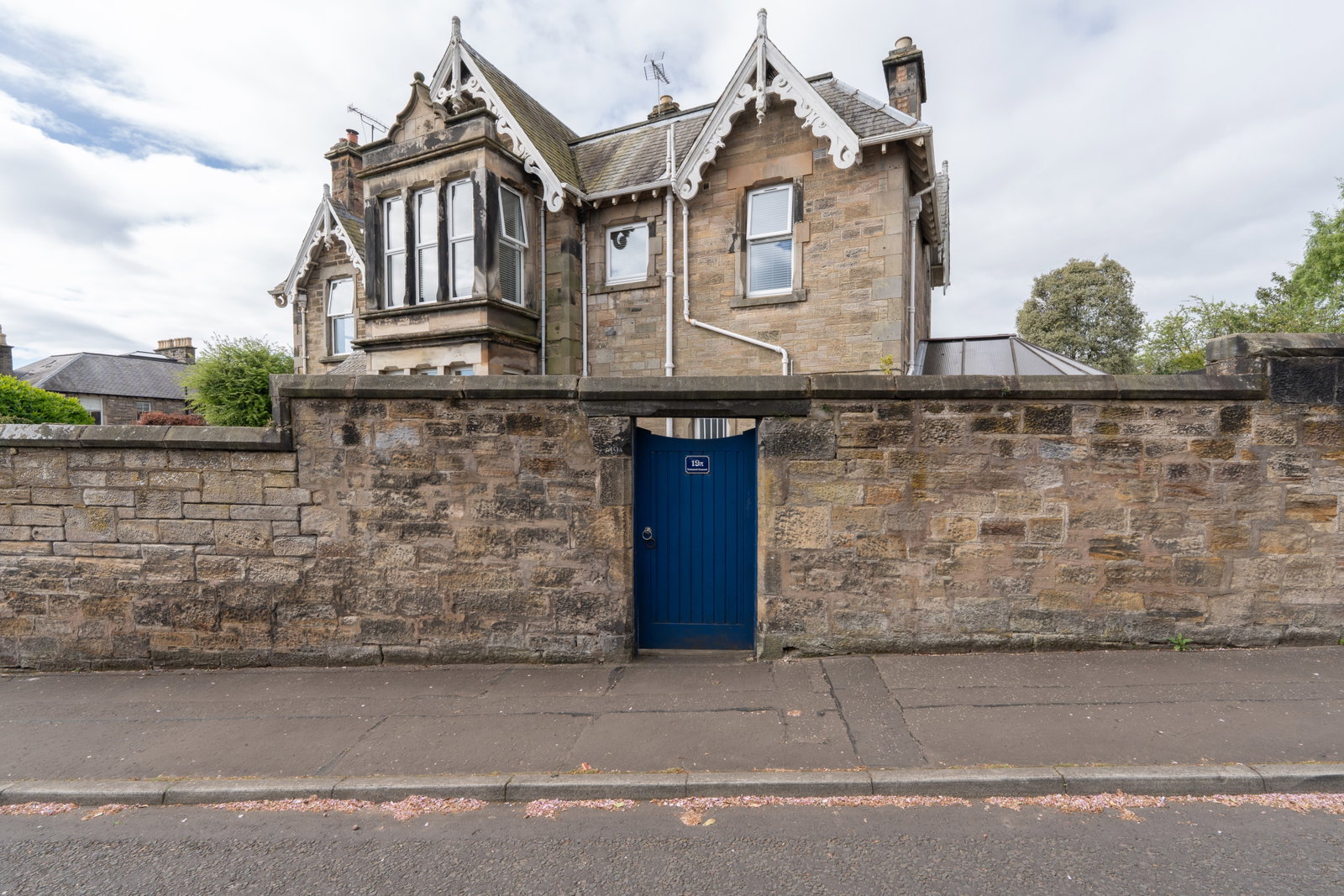 Semi Detached House in Kirkcaldy