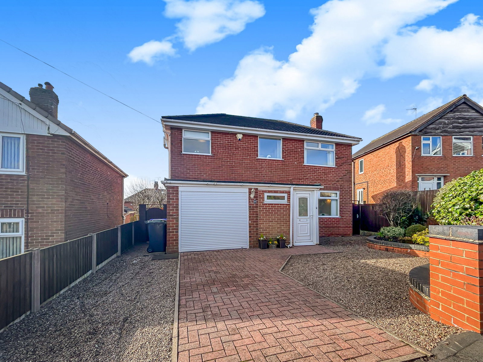 Detached House in Stoke-on-Trent