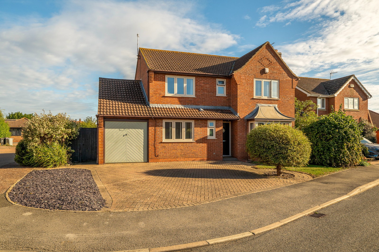 Detached House for sale in Newark, Moore Close, Claypole