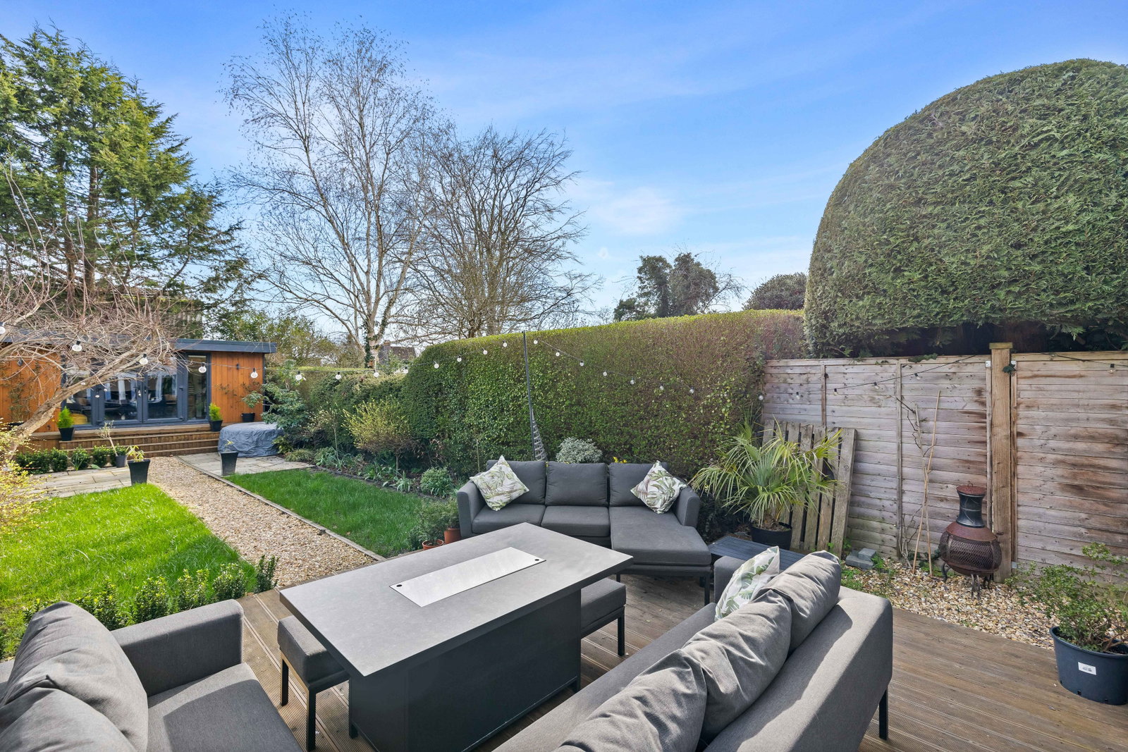 Semi Detached House in Lingfield