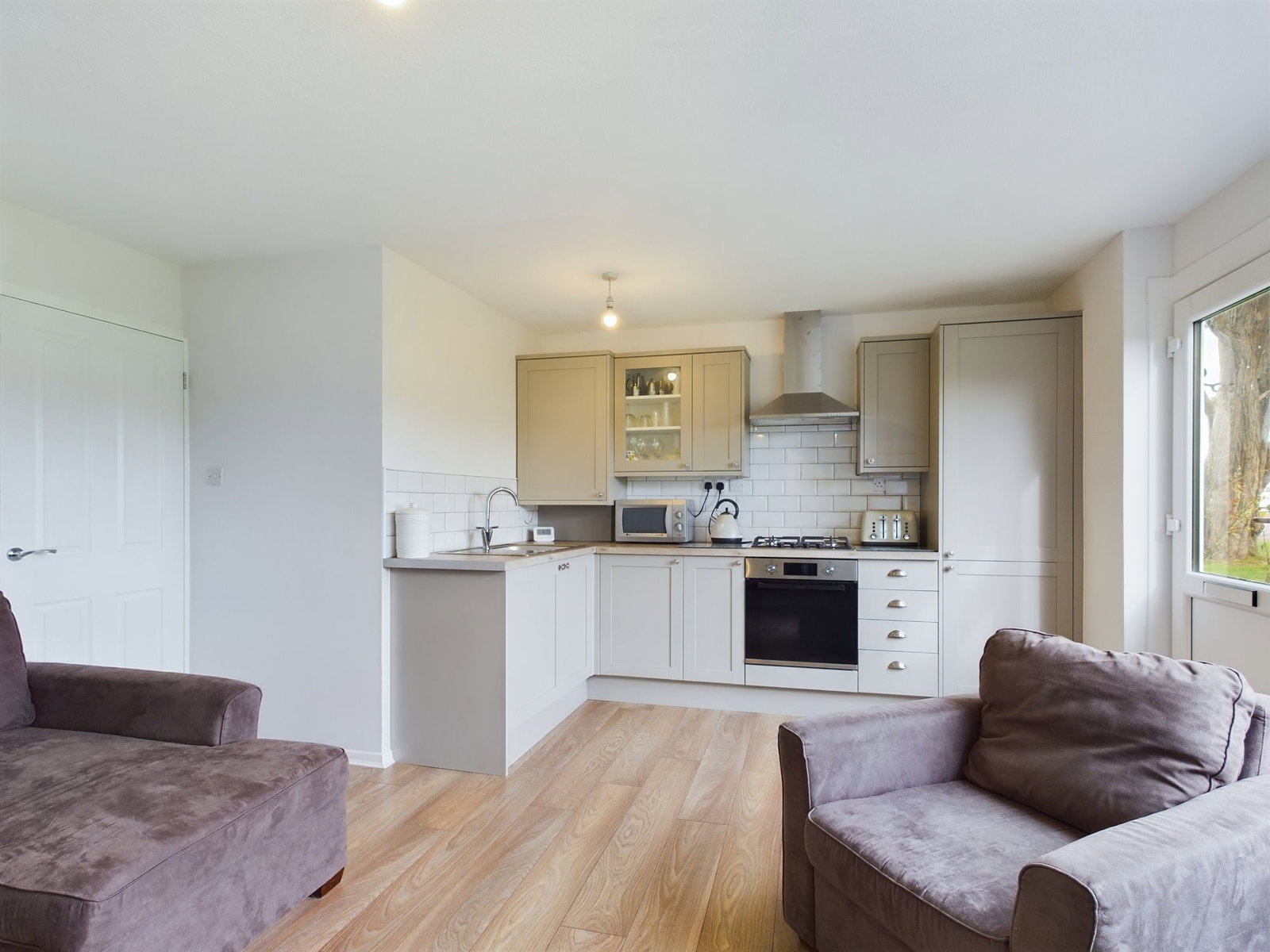 Semi Detached Bungalow in Freshwater