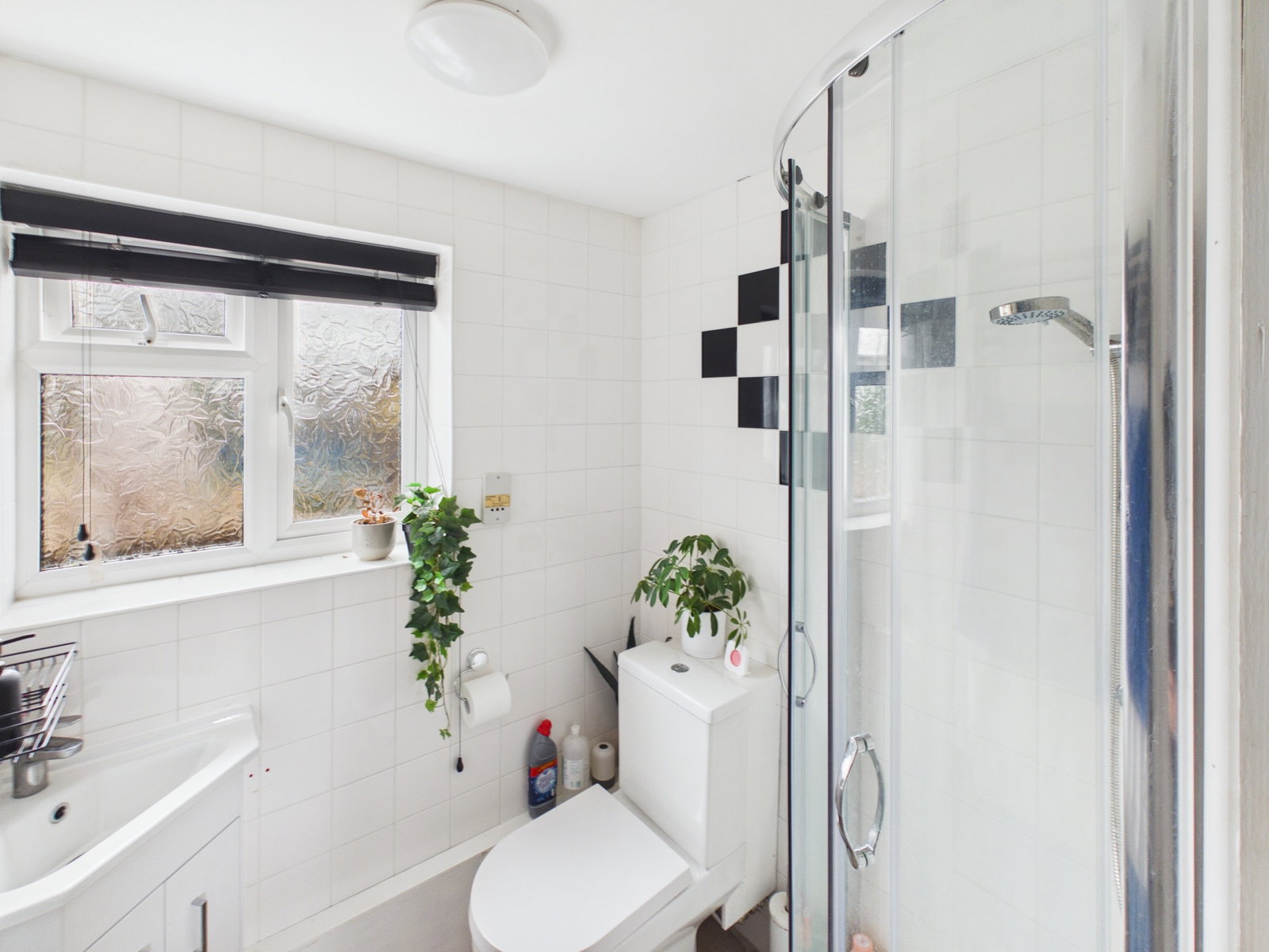 Semi Detached House for sale in Stowmarket, Danes Close, Stowmarket, 914 m²