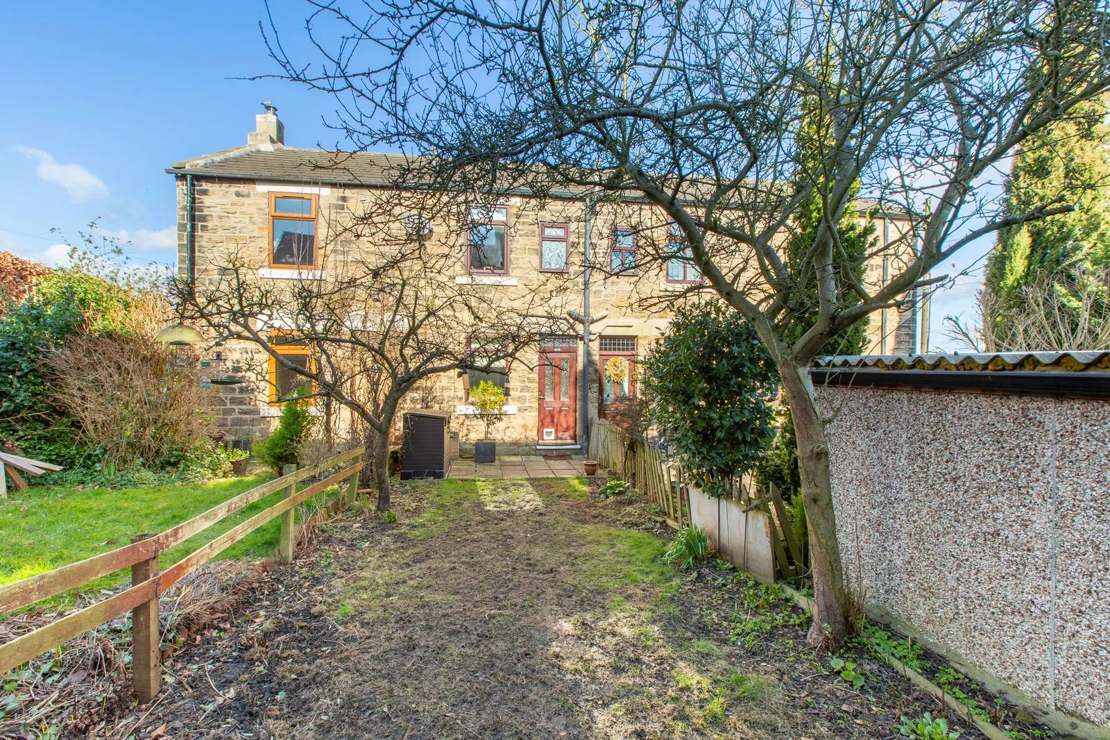 Terraced House for sale in Wakefield, Warmfield Lane, Warmfield