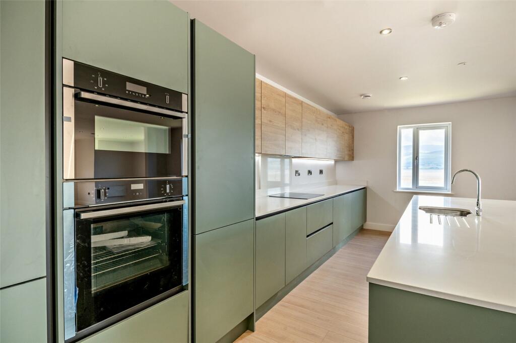 Apartment in Beaumaris