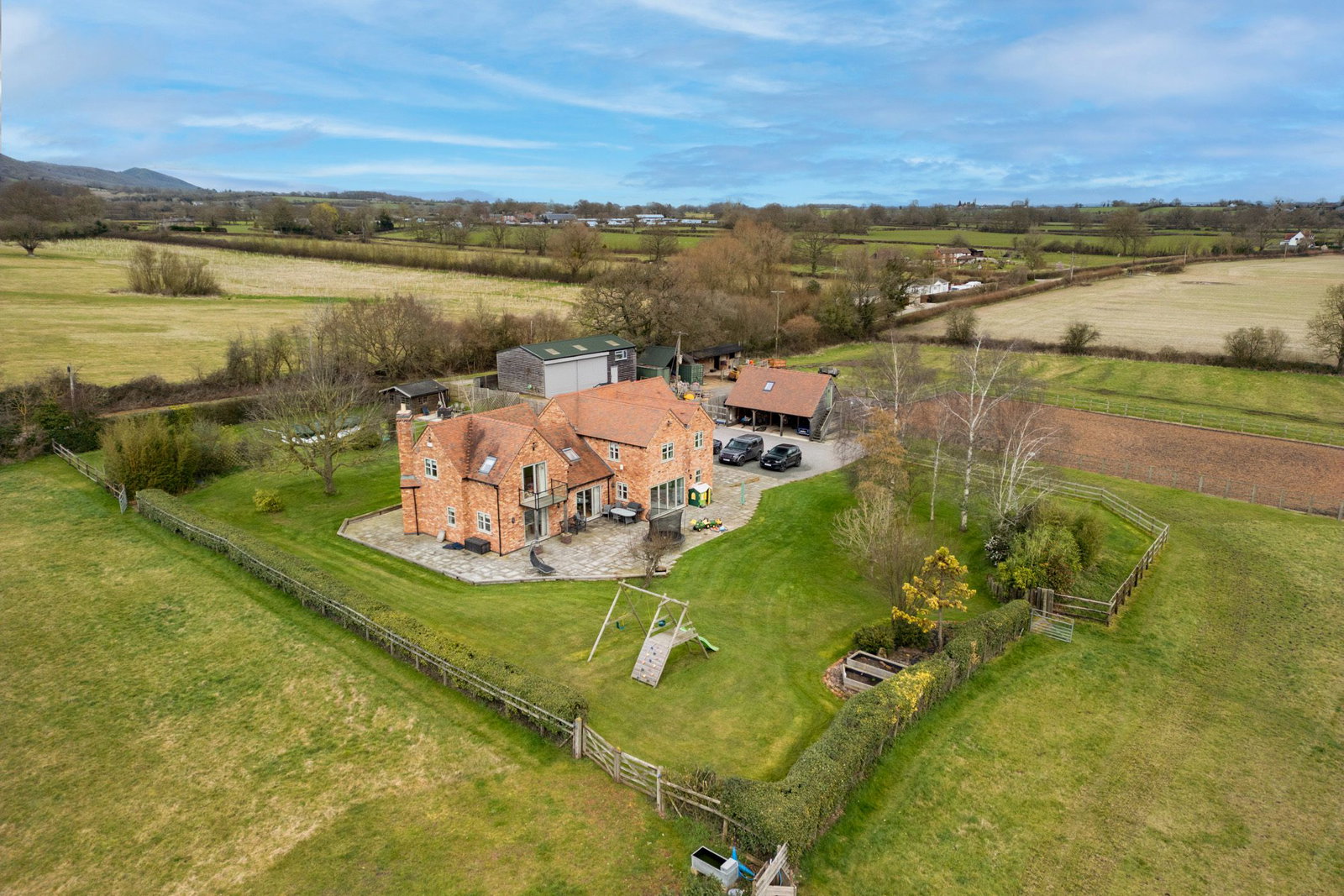 Detached House in Gloucester