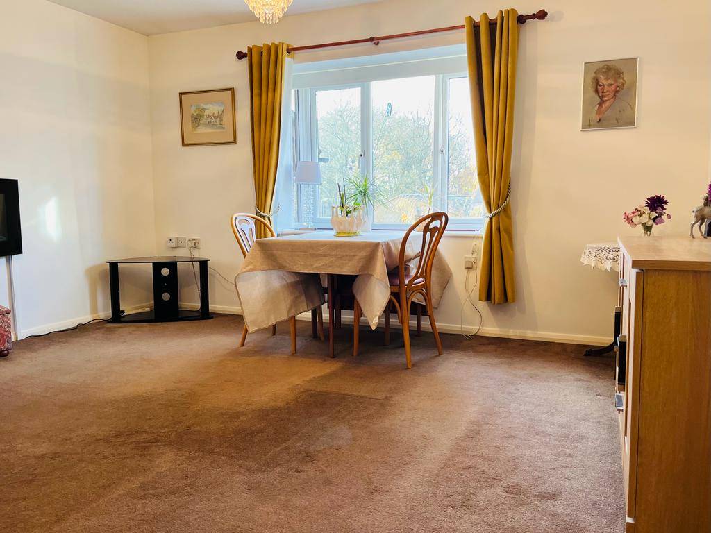 Flat in Abbots Langley