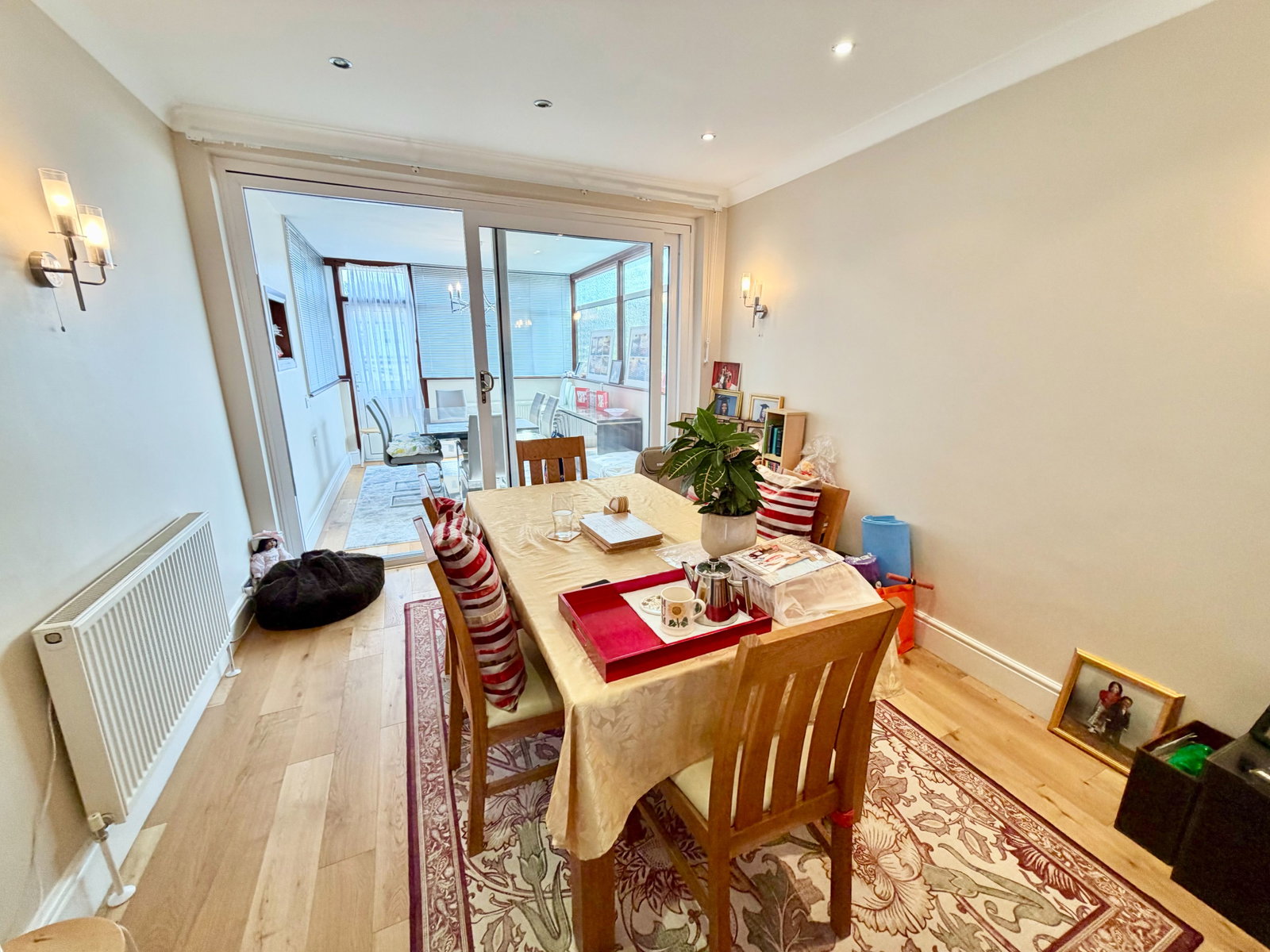 Semi Detached House in London 4