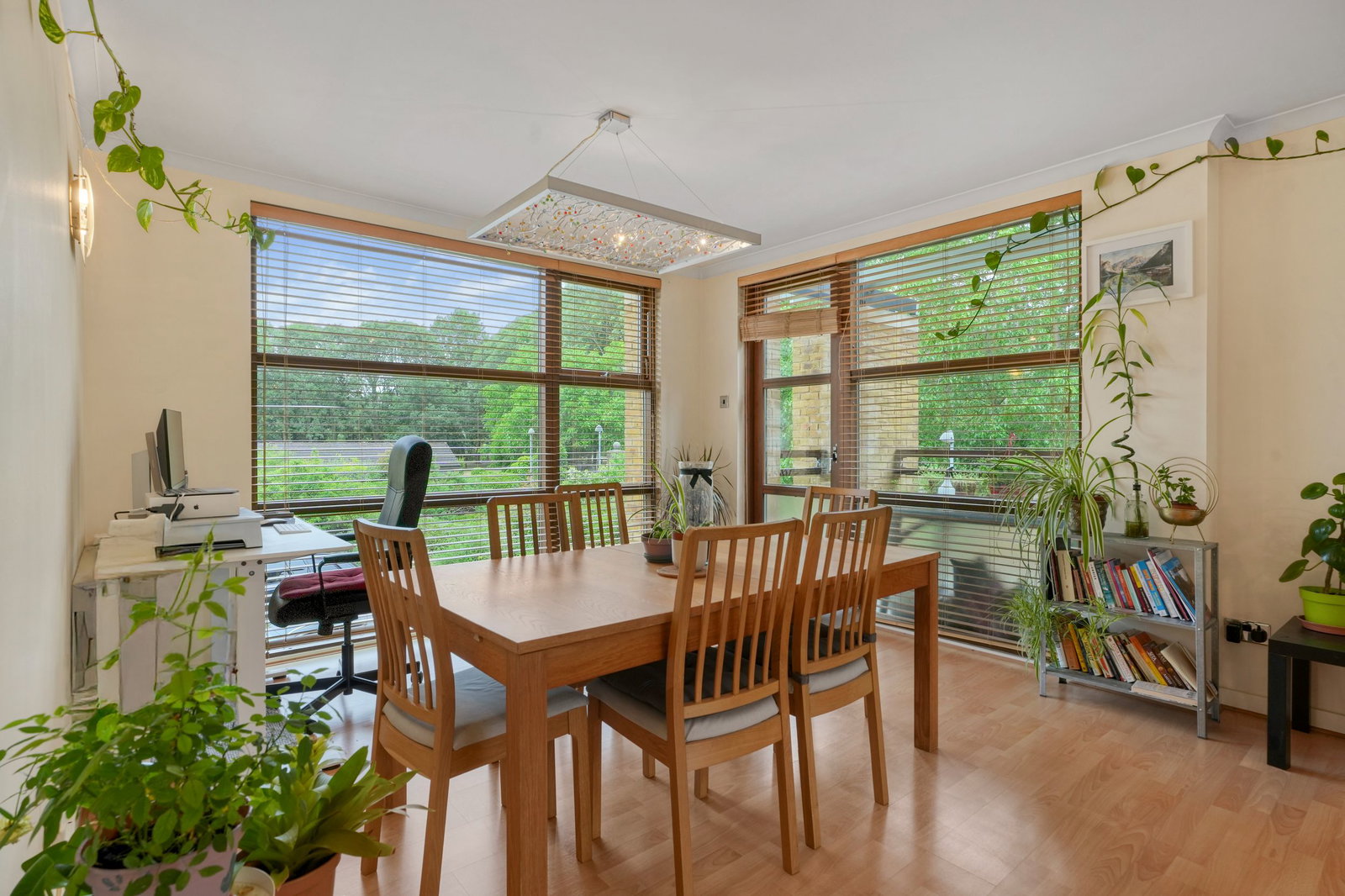 Apartment in Milton Keynes