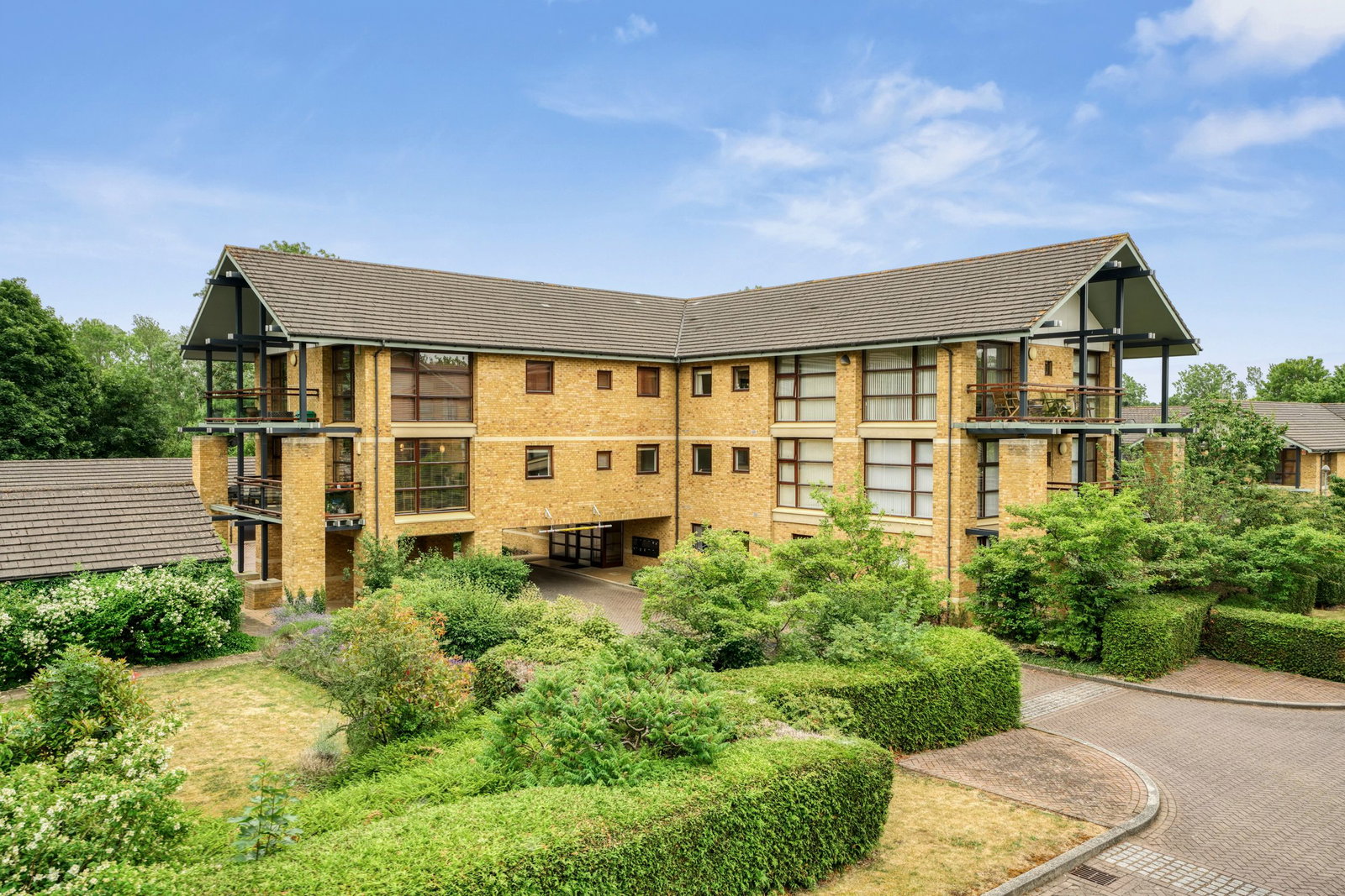 Apartment in Milton Keynes