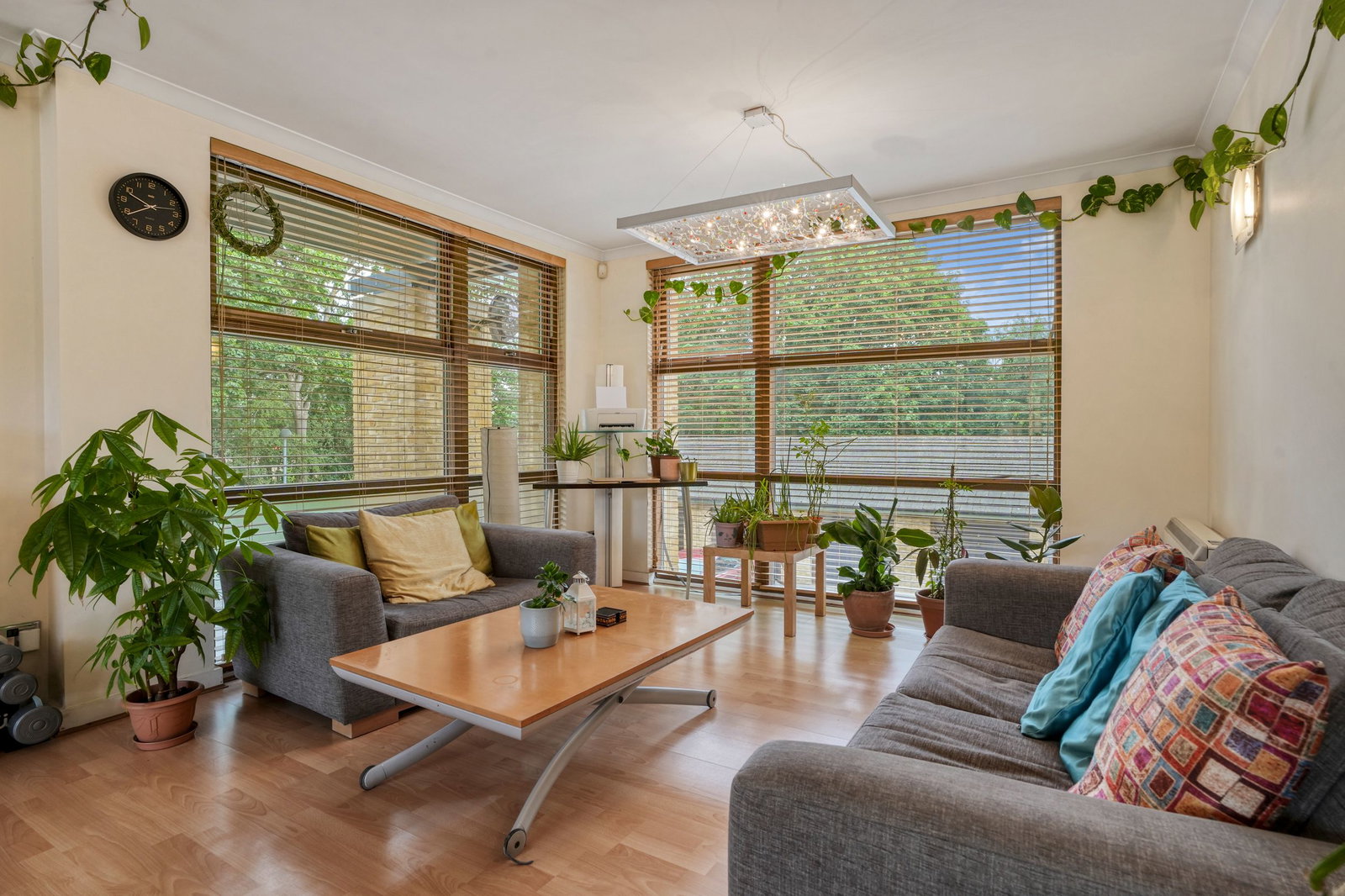 Apartment in Milton Keynes