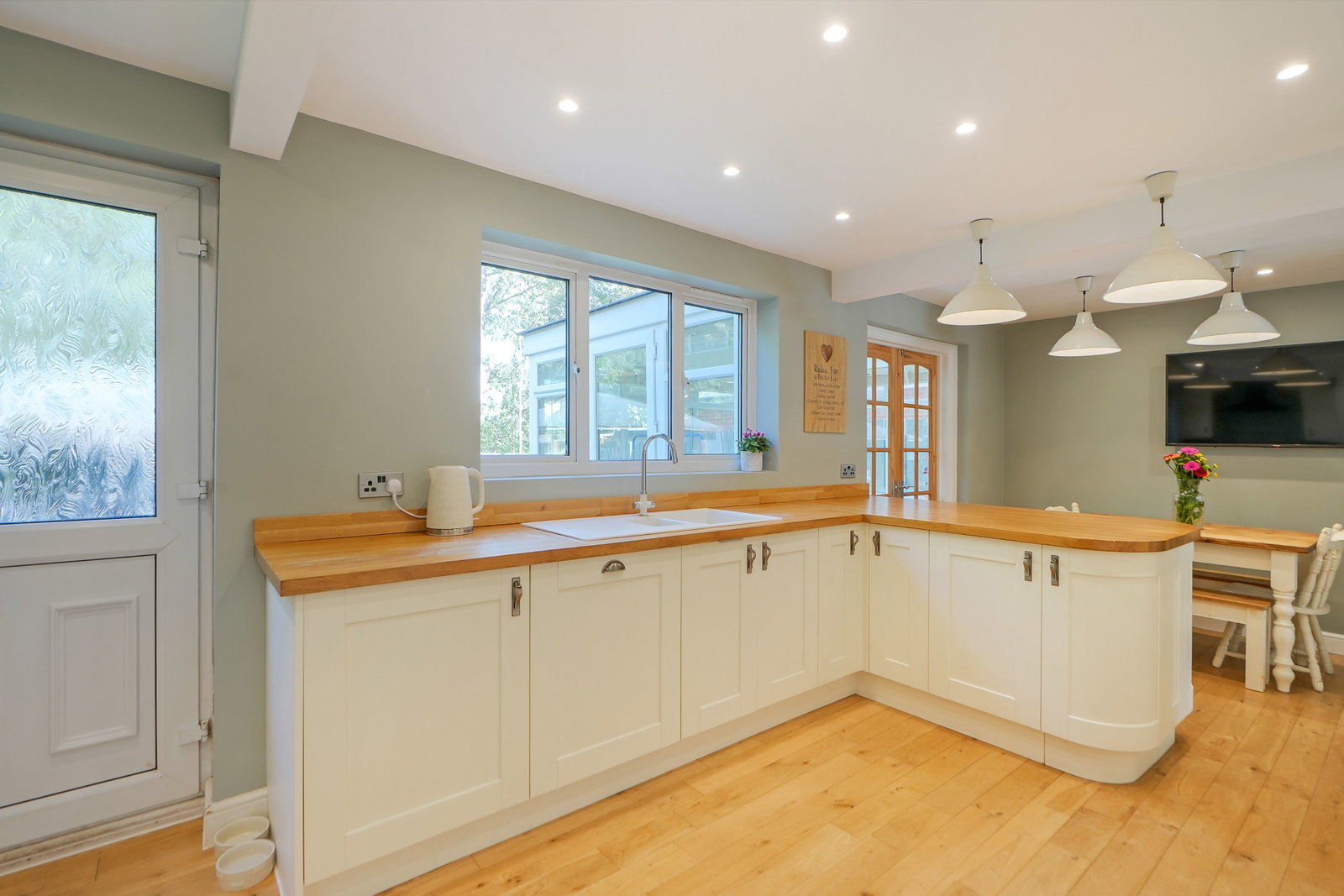 Detached House for sale in Sheffield, Belmont Drive, Stocksbridge S36, 1314 m²