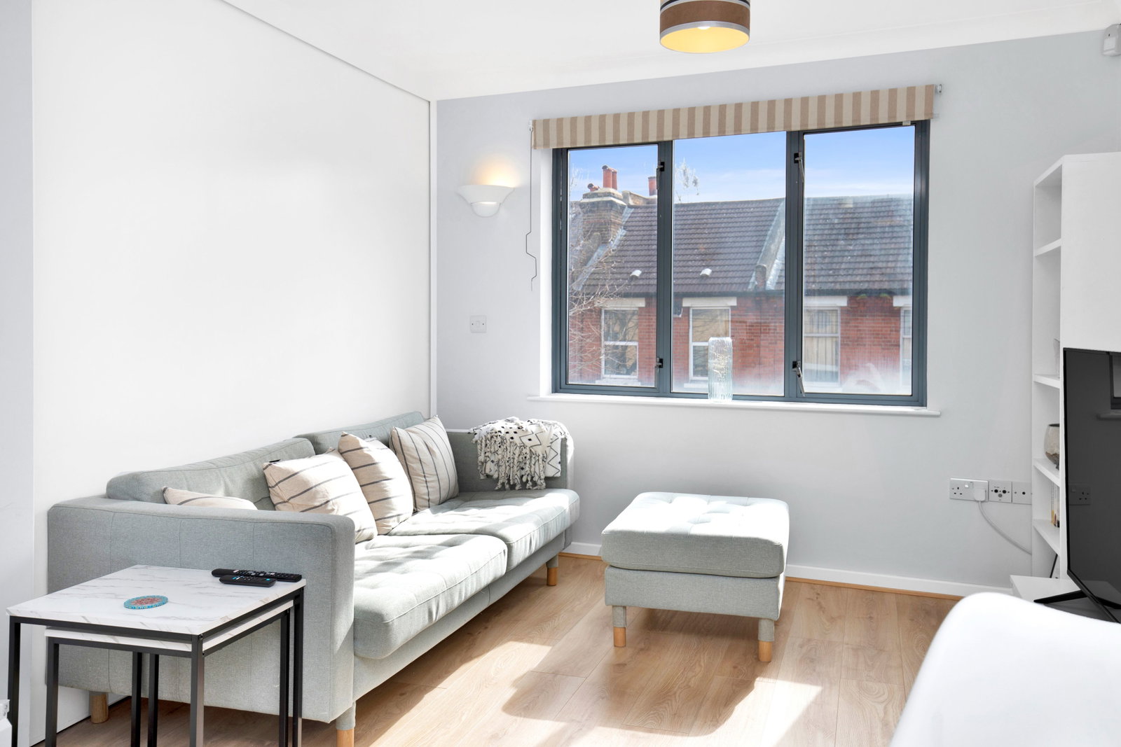 Flat for sale in London, Harberson Road, London, SW12 9TT, 890 m²