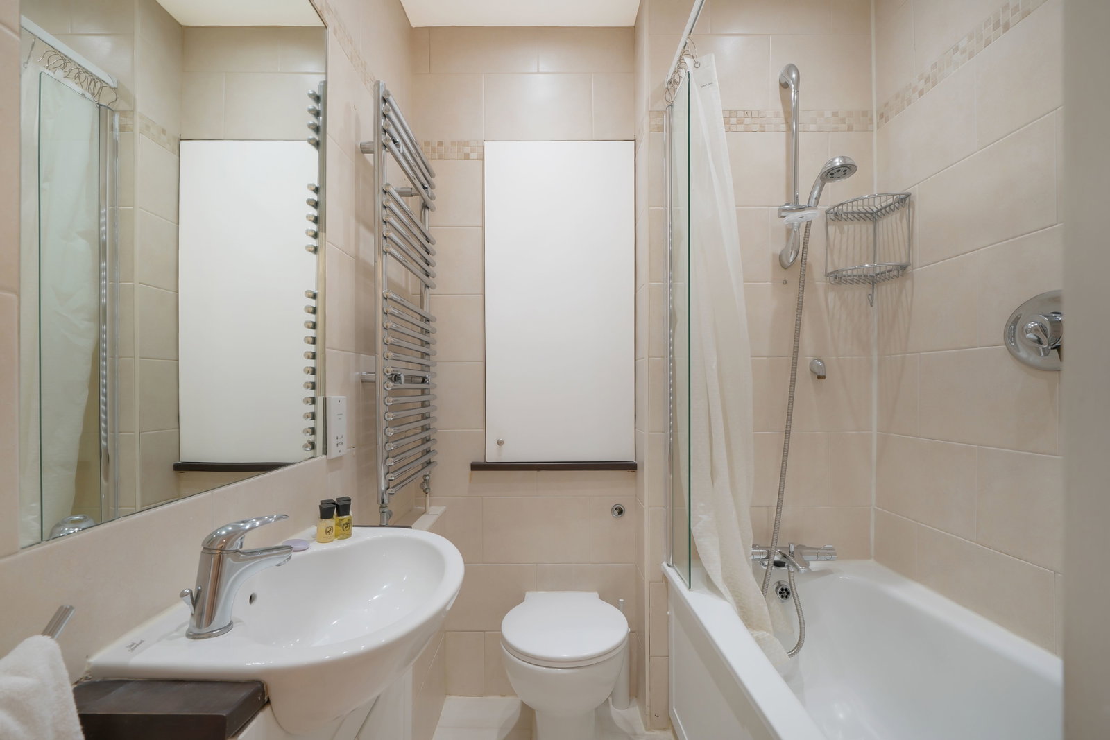 Ground Floor Flat in London
