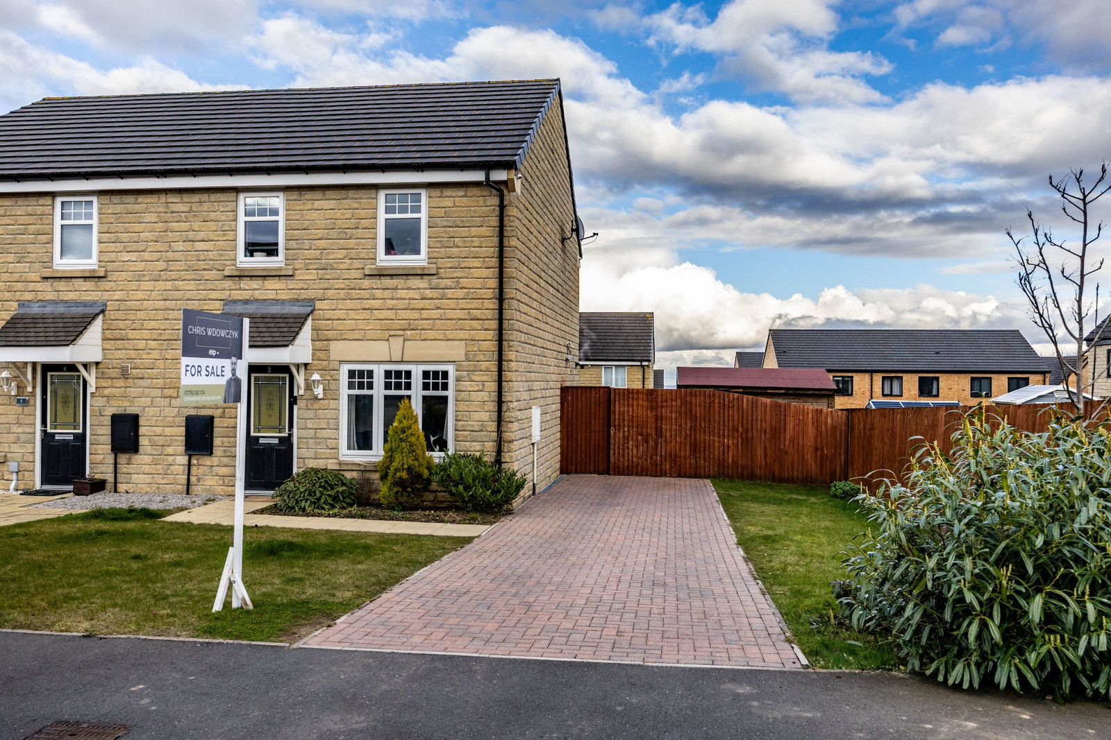 Semi Detached House in Huddersfield