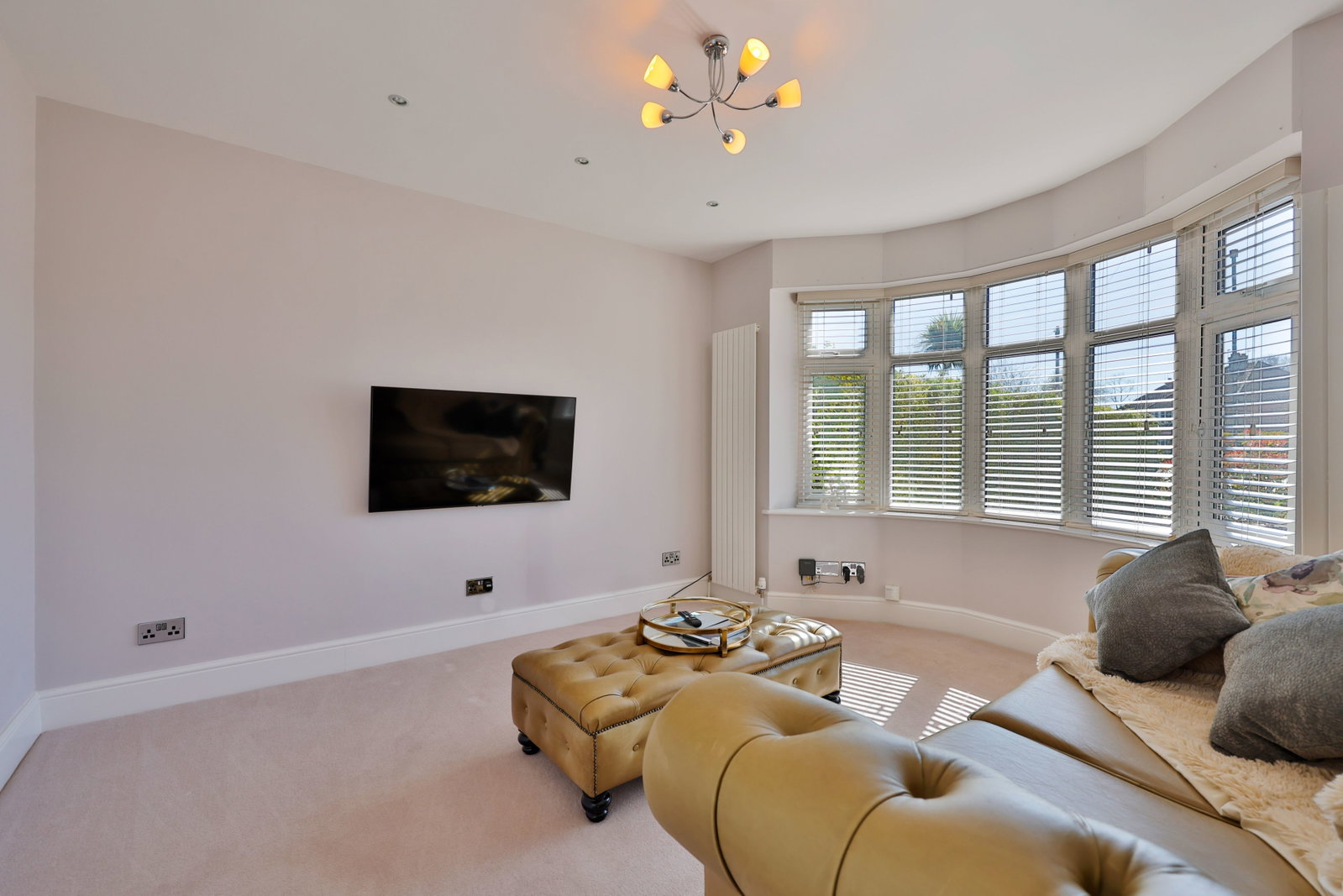 Semi Detached House in York