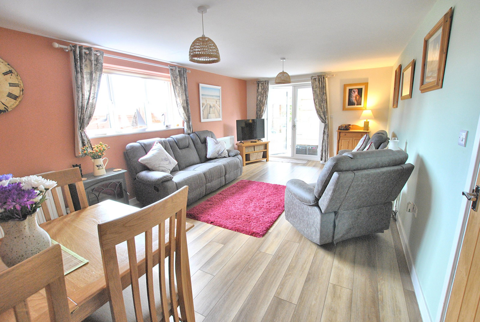 Bungalow in Sudbury 5