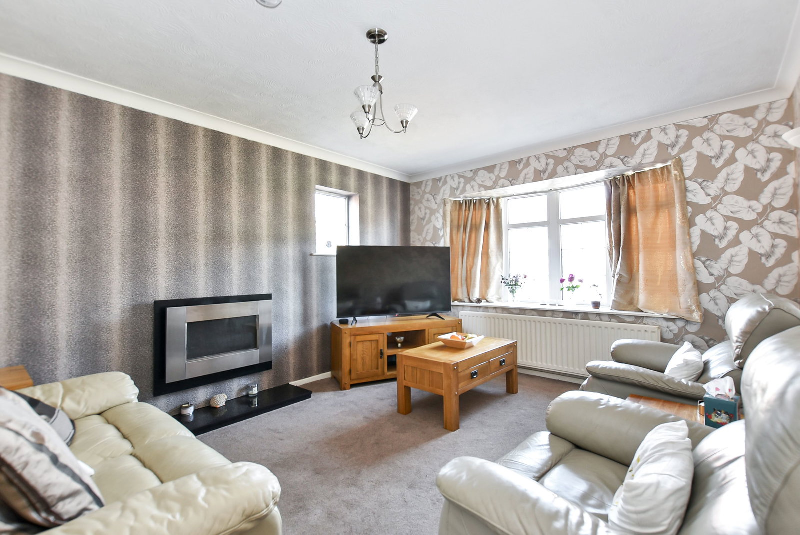 Detached House in Leeds