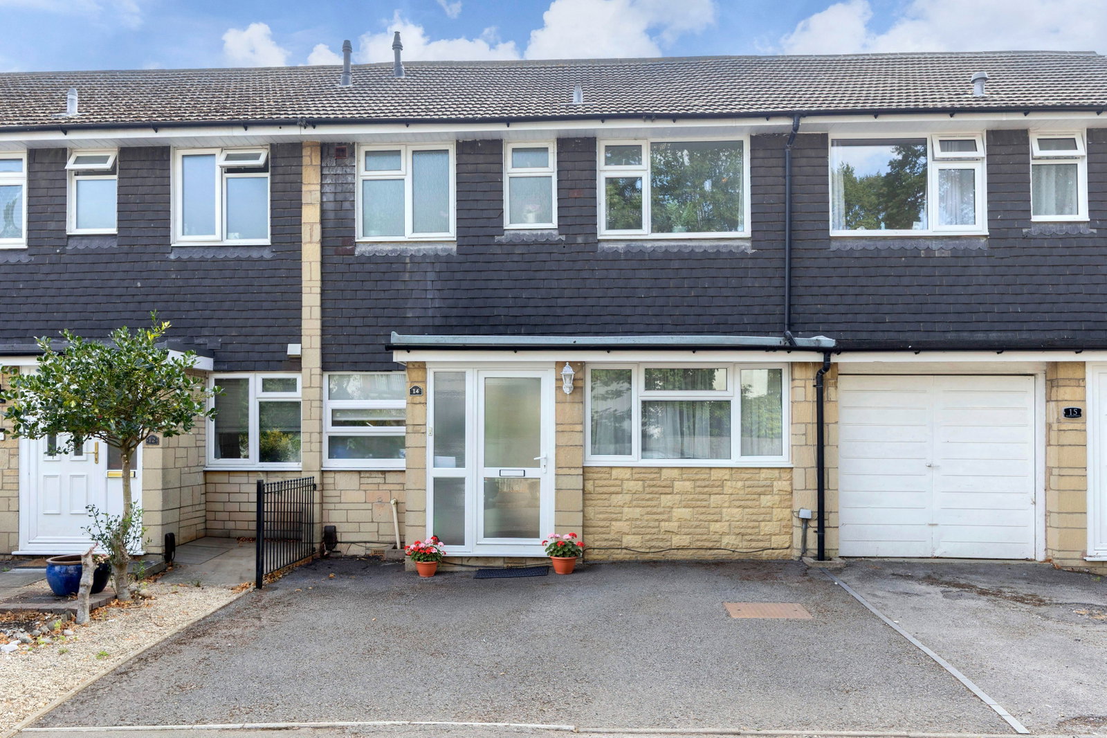 Terraced House for sale in Cheltenham, Belworth Drive, Cheltenham, GL51 6EL