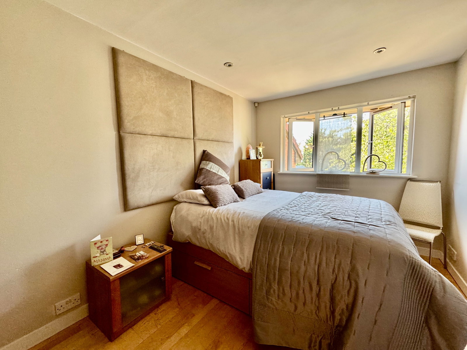 Flat in Bushey