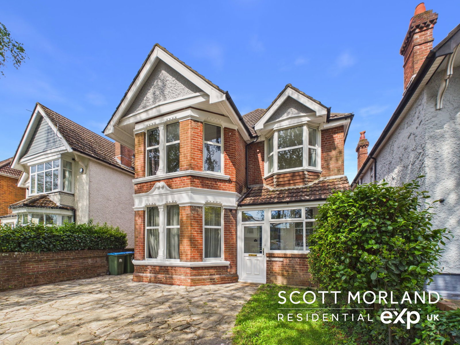 Detached House in Southampton