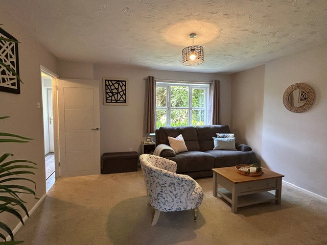 Semi Detached House in Chippenham