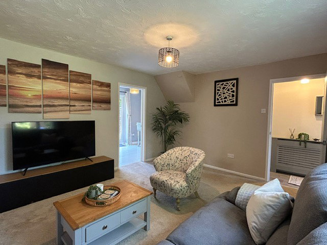 Semi Detached House in Chippenham