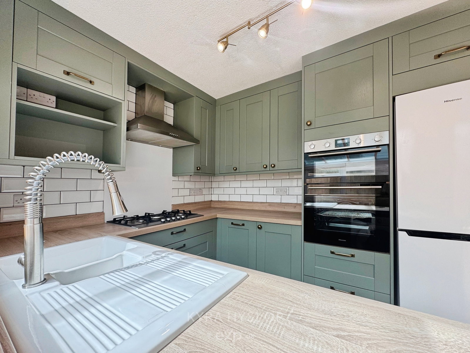 Semi Detached House in Exeter
