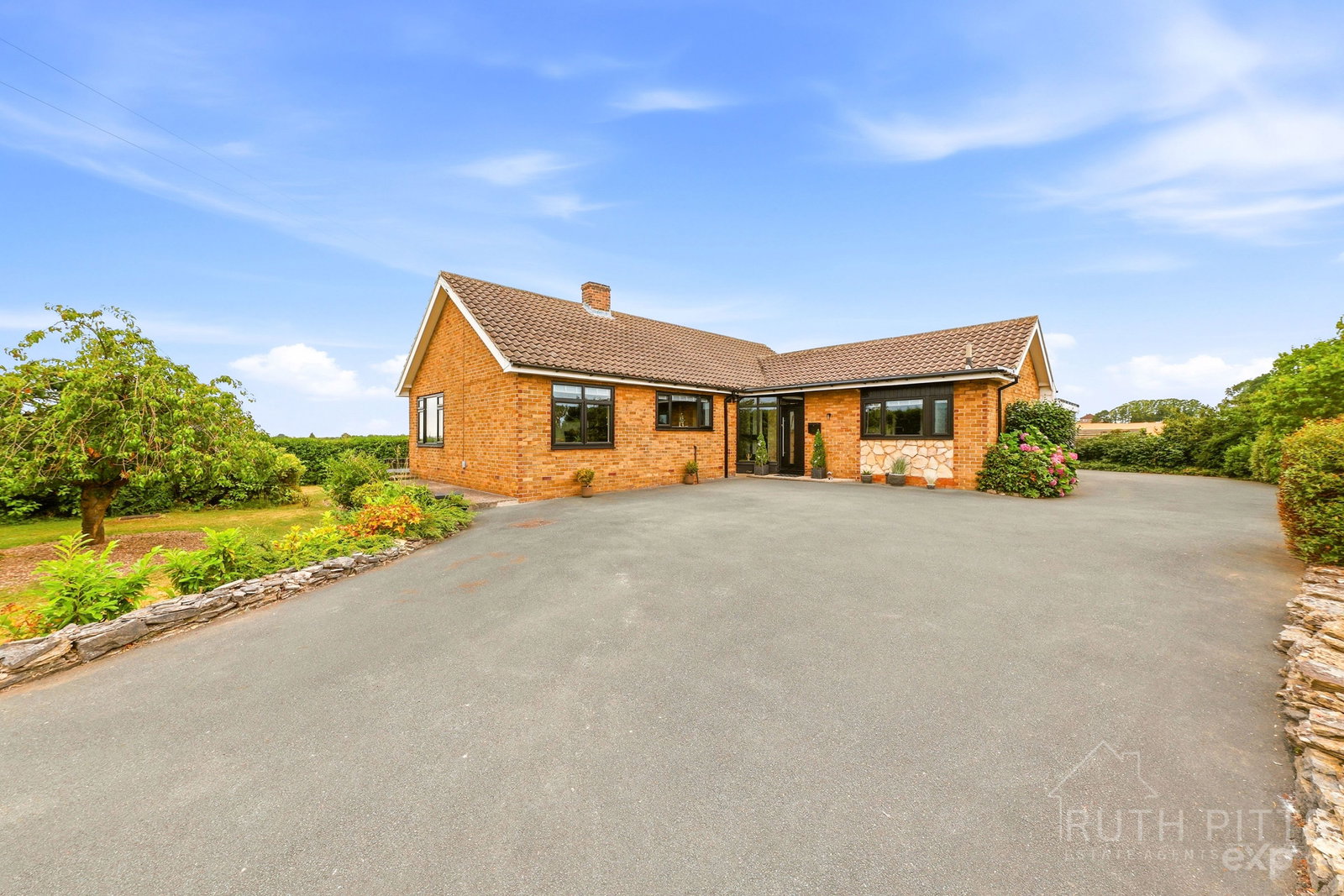 Detached House in Pontefract