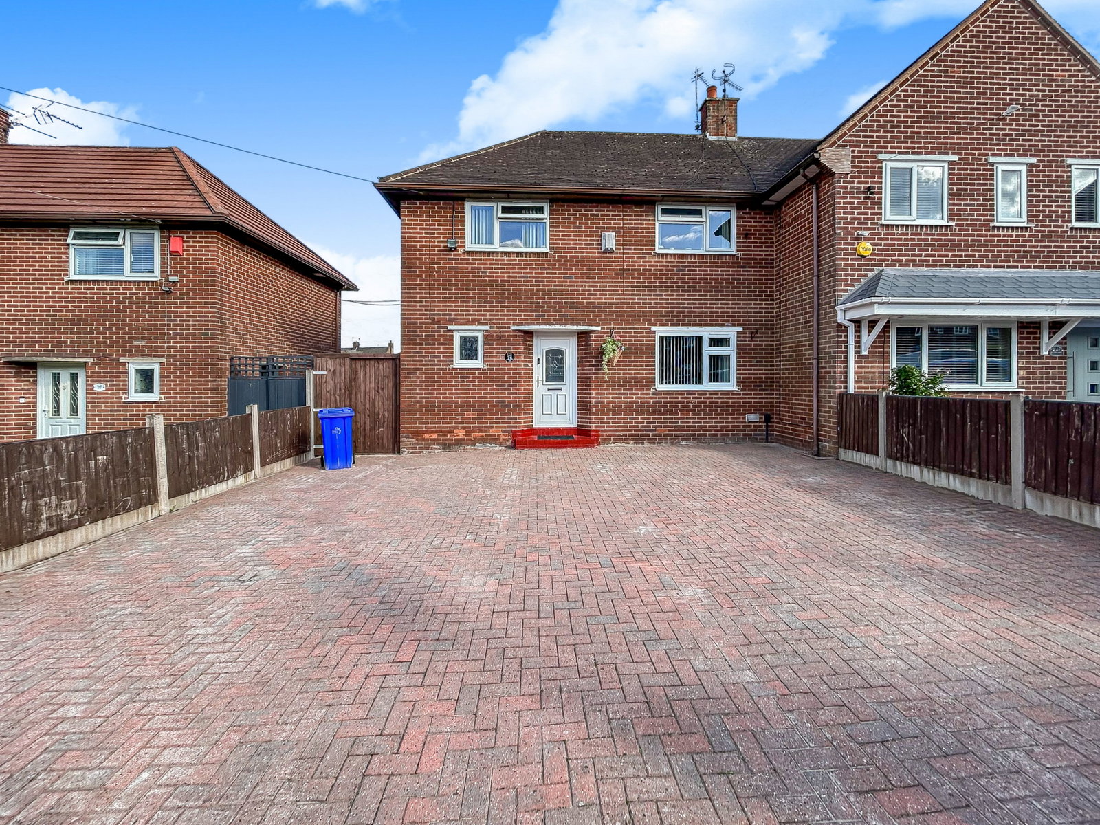 Semi Detached House in Stoke-on-Trent