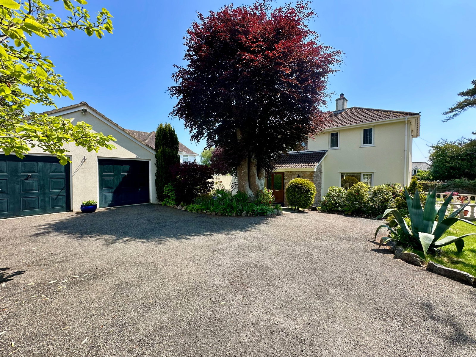 Detached House in Brixham