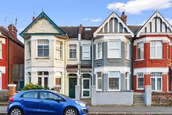 Flat for sale in London, Olive Road, London, NW2 6UU, 780 m²
