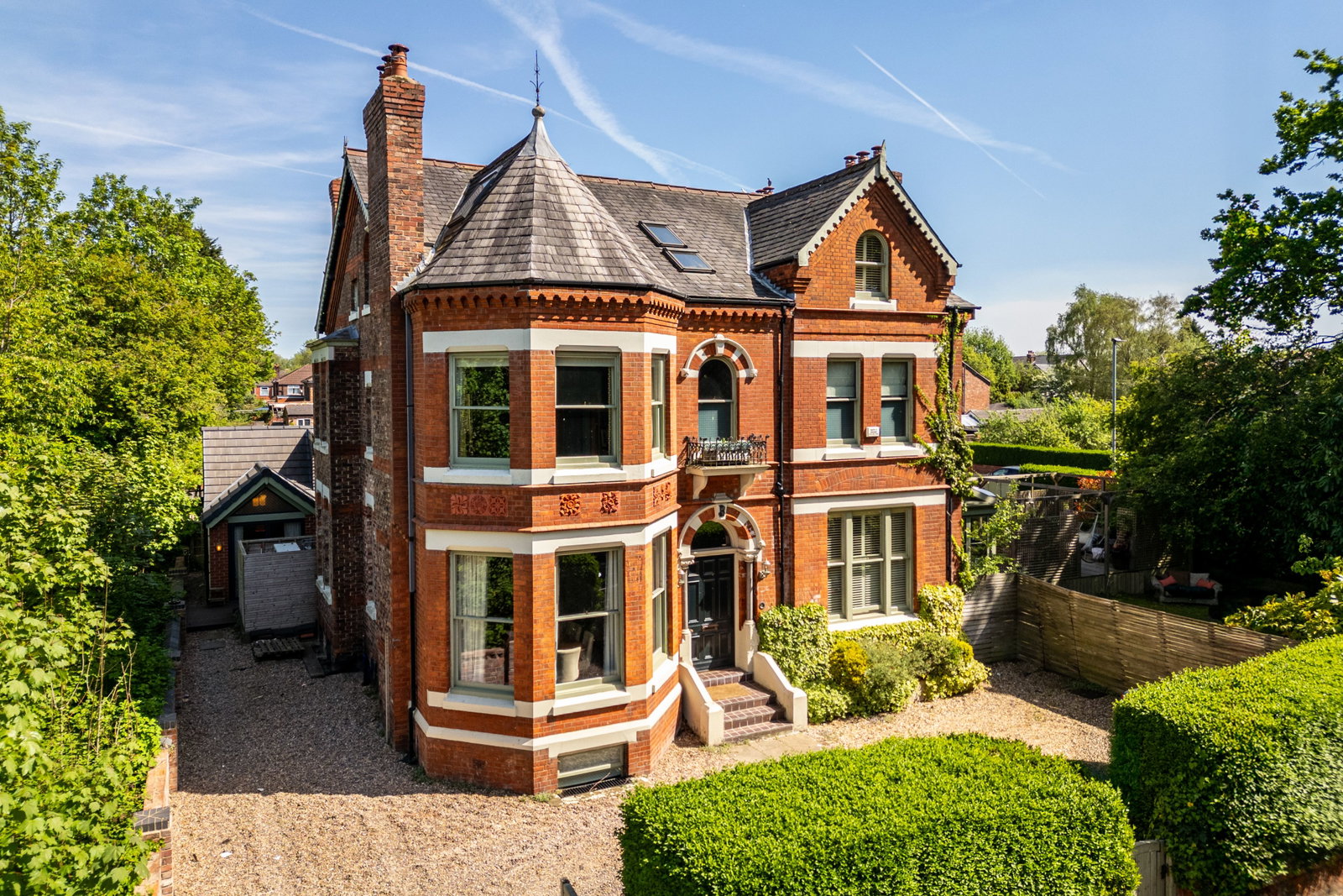 Detached House in Manchester