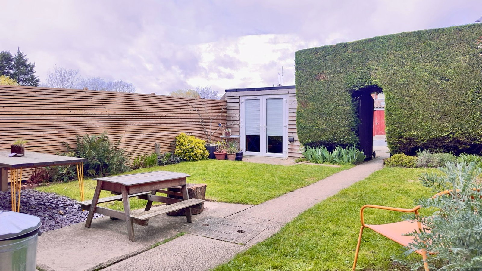 Semi Detached House in Cheltenham