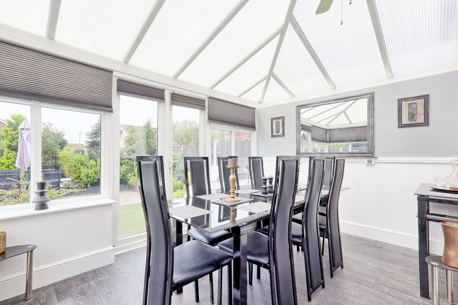 Semi Detached House in South Ockendon