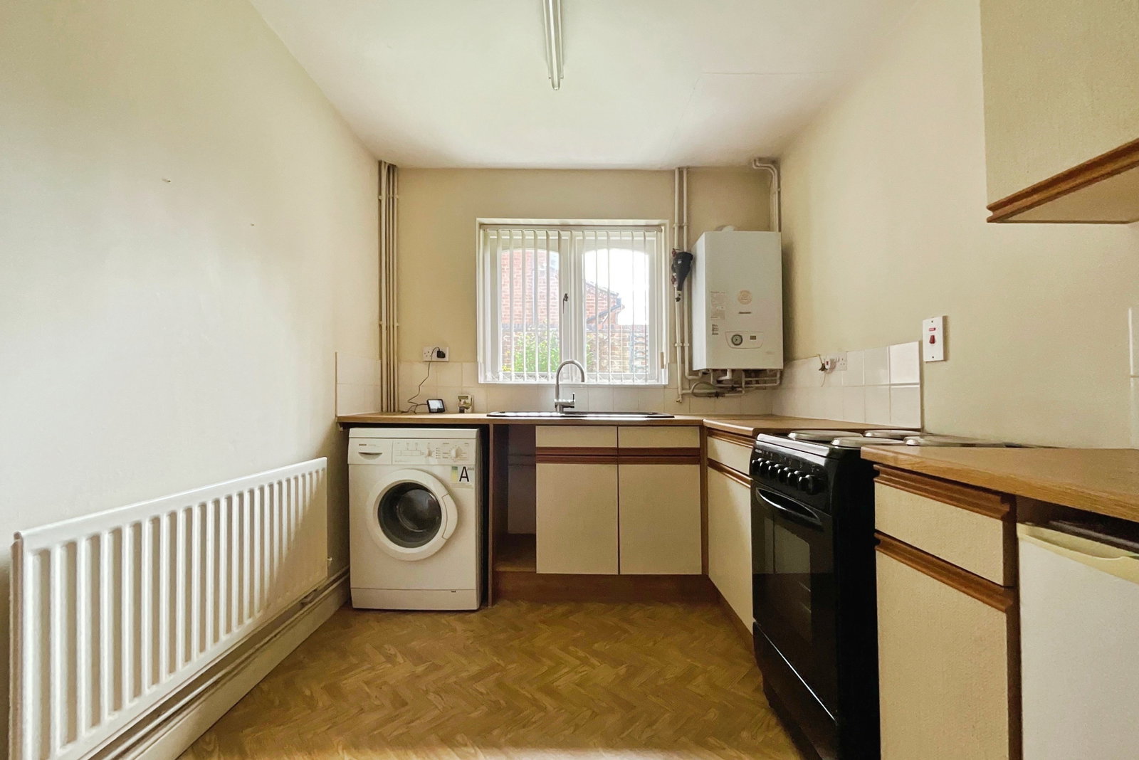 Semi Detached Bungalow in Leicester