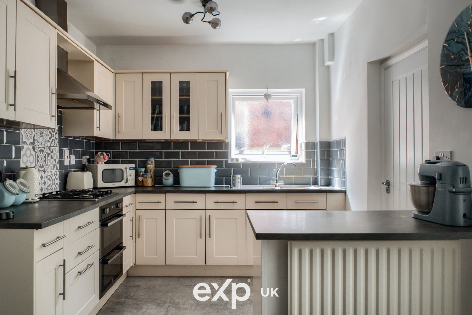 Semi Detached House in Solihull