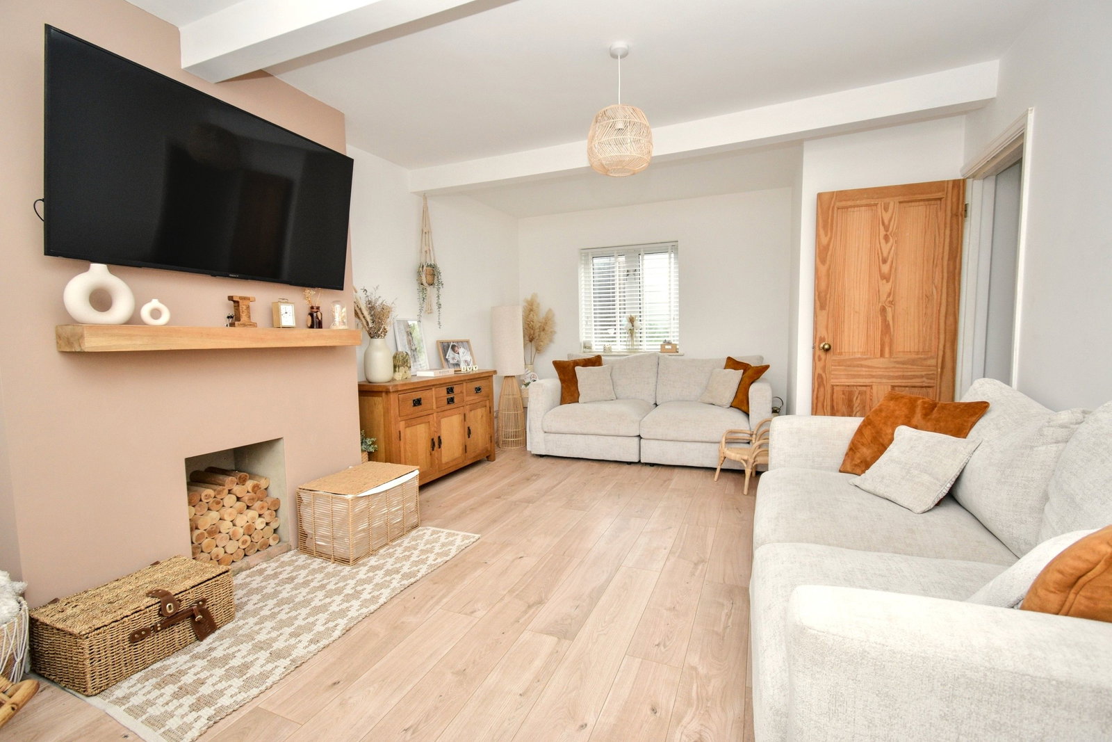 Semi Detached House in Dover