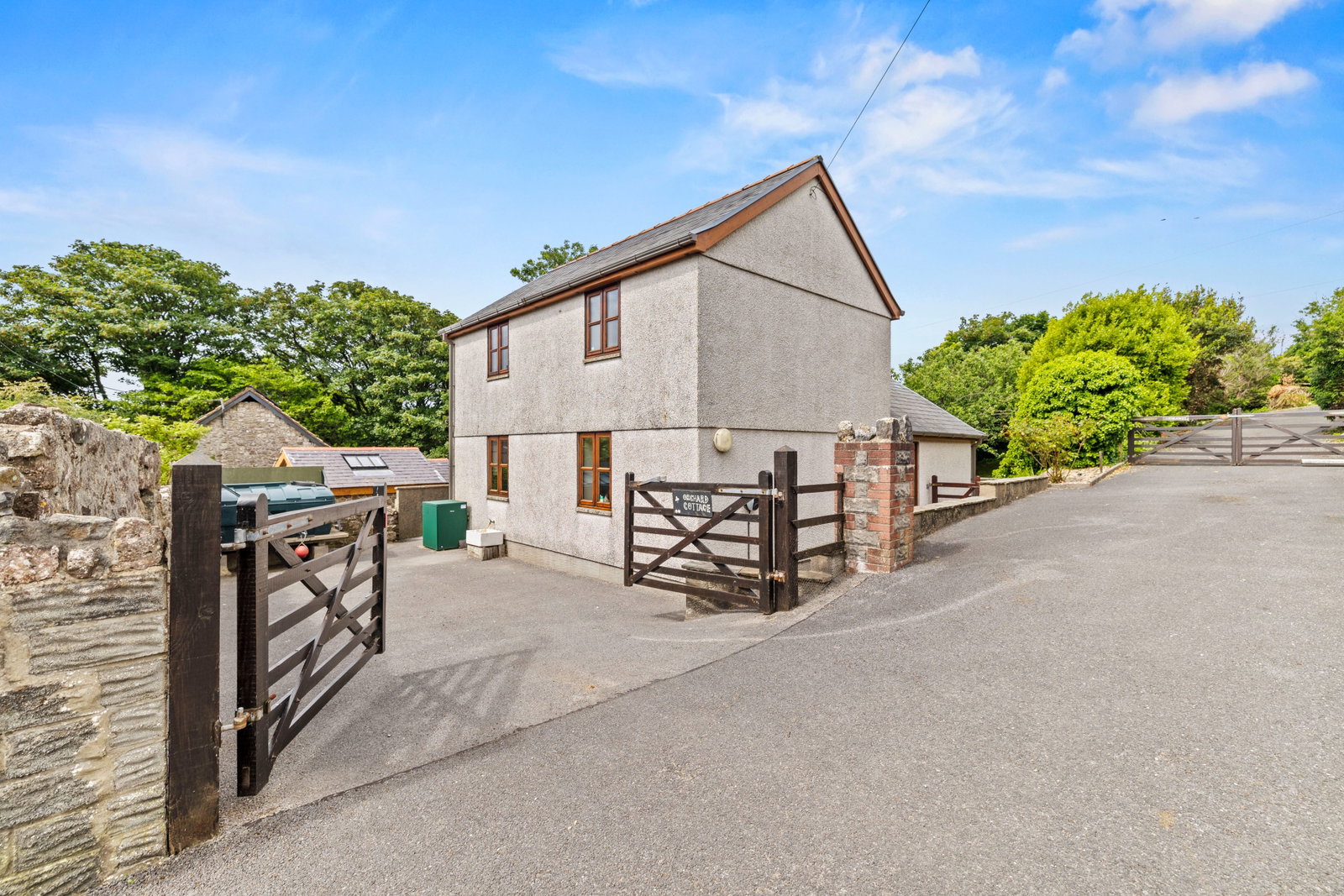 Detached House in Swansea